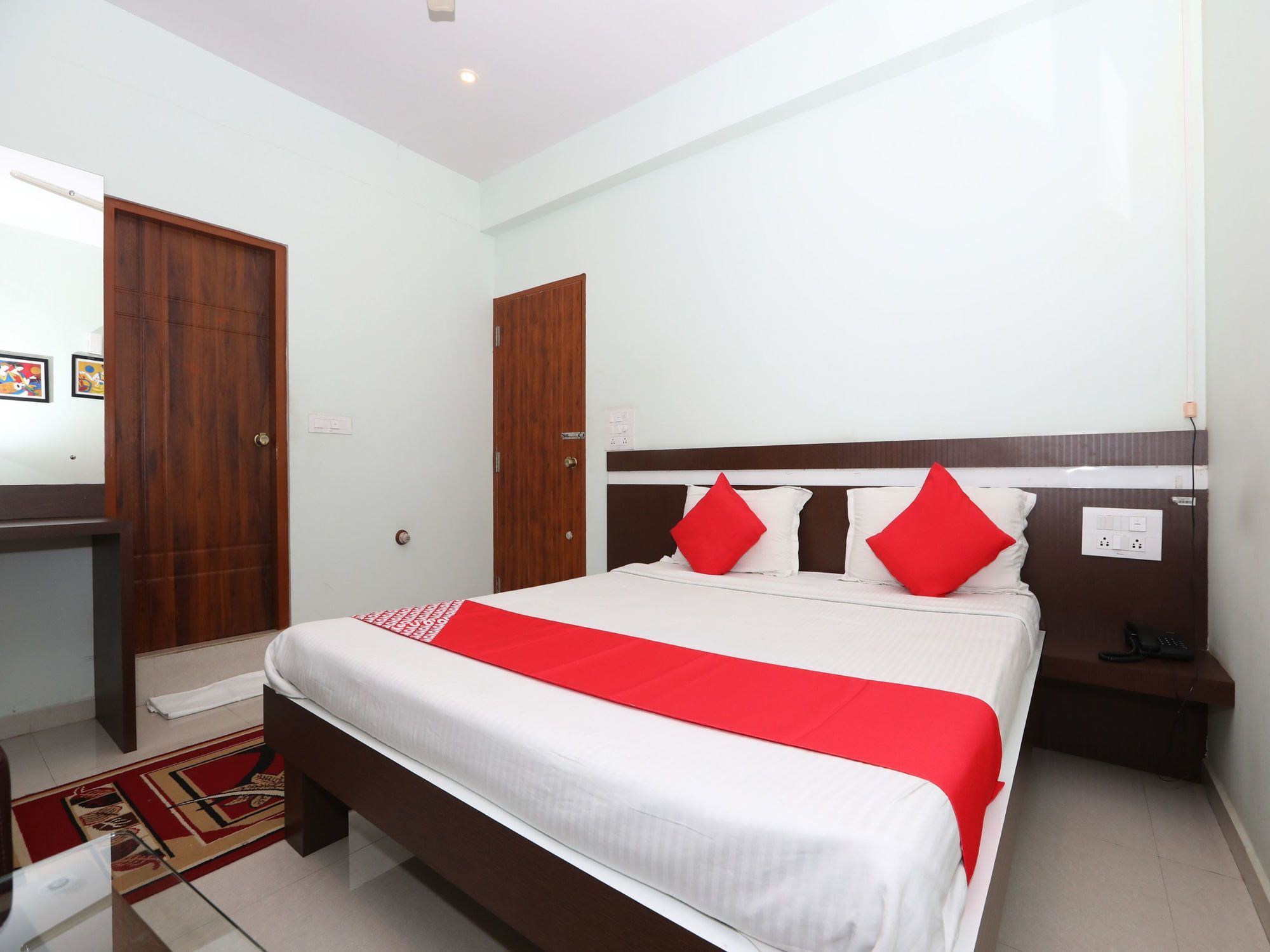 Golden Residency Hotell Mysore Eksteriør bilde